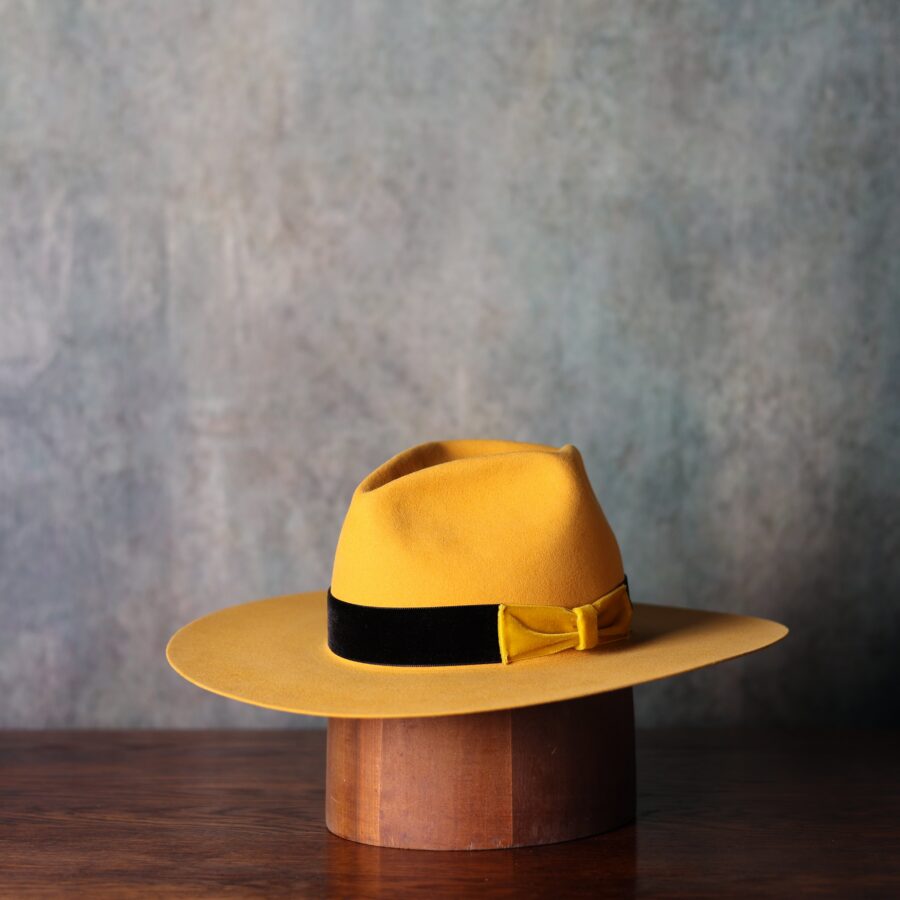 Yellow Arrowhead Crown Flat Brim Felt Hat